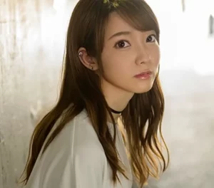 藍瀬ミナ