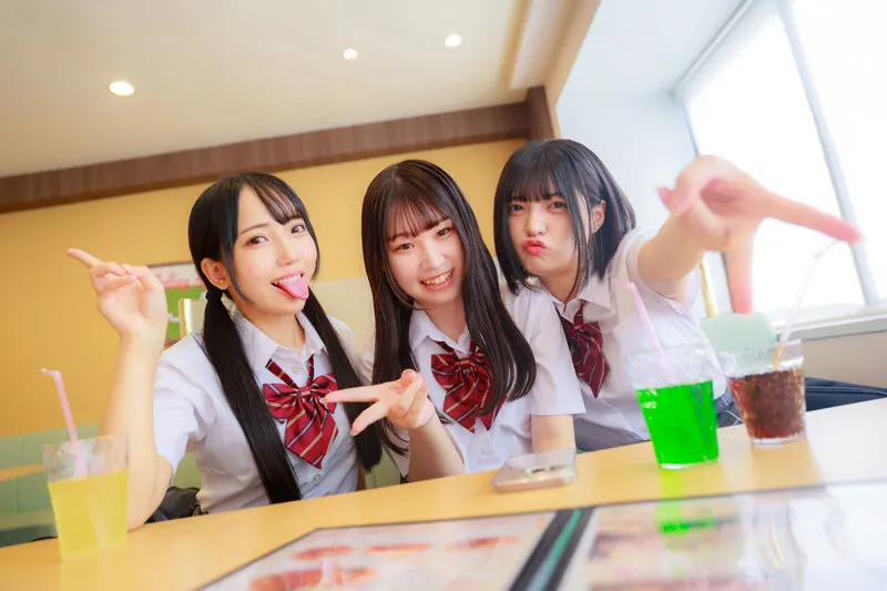 deaa024｜ゆみ＆おと＆まこ